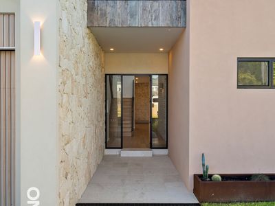 4 Mirida Drive, Dolphin Point