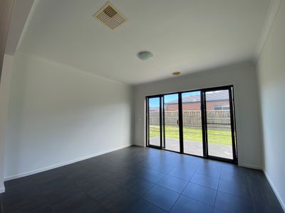 24 Goolwa Road, Point Cook