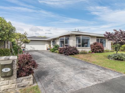 22 Cranbrook Grove, Waikanae