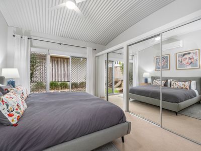 702 Casuarina Way, Casuarina