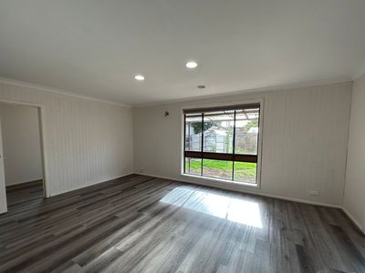 127 Princes Highway, Werribee