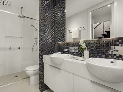 9 Sunset Drive, Williamstown