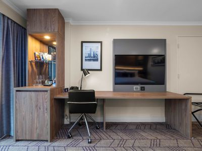 427 / 1A Glenelg Street, South Brisbane