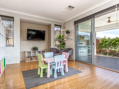 11 Januk Turn, South Guildford