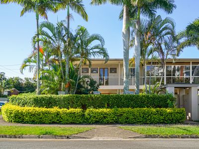 9 Clark Street, Biggera Waters