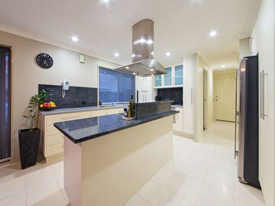 16 Schooner Circuit, Manly West