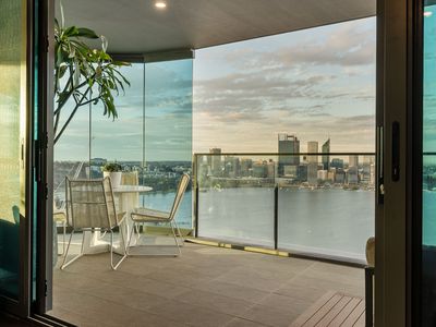 3303 / 99 Mill Point Road, South Perth
