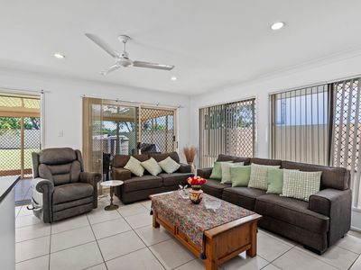 76 Dartmouth Street, Coopers Plains