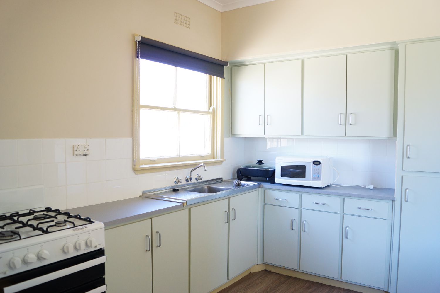 1 IRIS STREET, Horsham