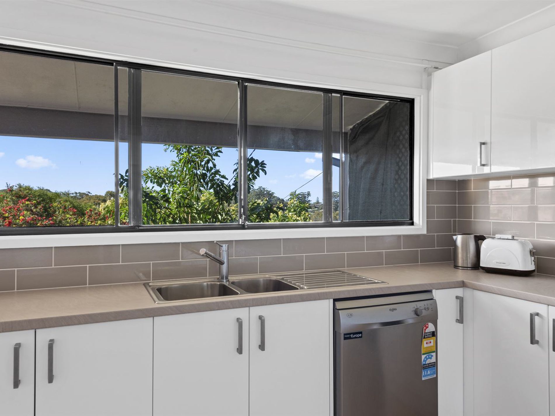 43 Treetops Crescent, Mollymook Beach