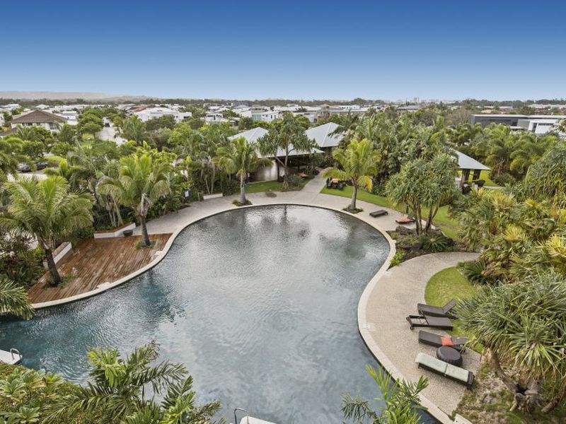 28 / 57 Grand Parade, Kawana Island