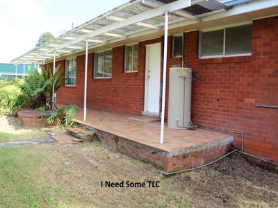 211 The Lakes Way, Forster