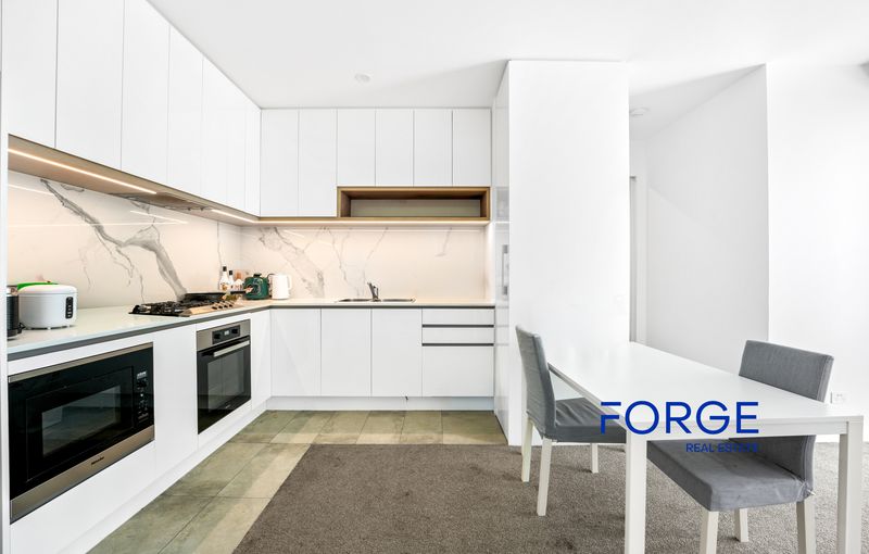 2310 / 560 Lonsdale Street, Melbourne, Melbourne - Thumbnail 3