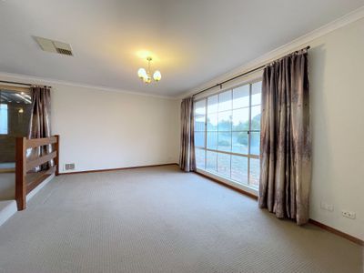 4 Westminster Court, Willetton