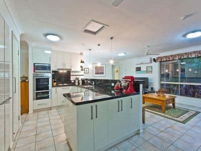 2 Aberdeen Pl, Manly West