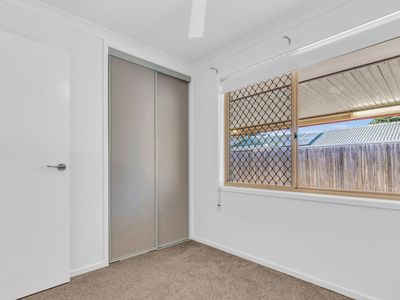 1/3 Rose Crescent, Fitzgibbon