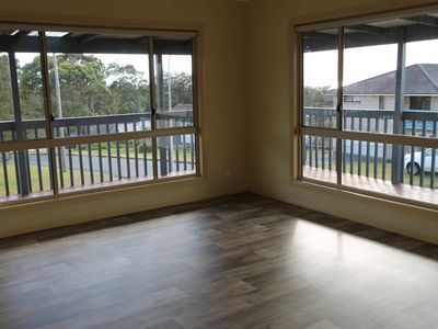 19 Sapphire Parade, Diamond Beach