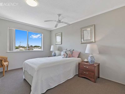10 / 458 Esplanade, Torquay