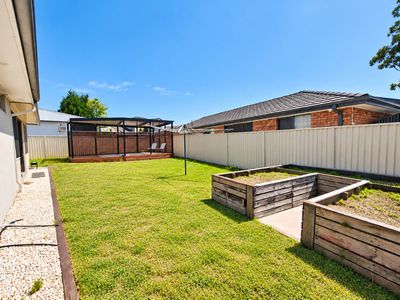 38 Corndew Crescent, Werrington Downs