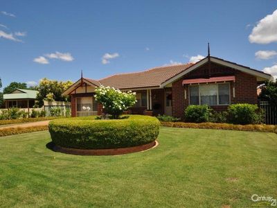 5 Westminster Court, Dubbo