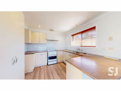 43 Oxley Circle, Dubbo