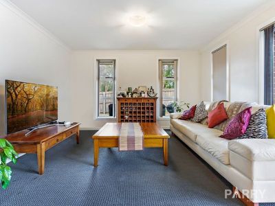 2 / 9 Andros Place, Legana