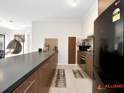 7 / 213-215 Camp Road, Broadmeadows