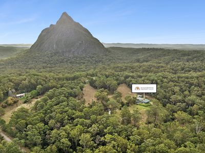 319 Mount Beerwah Road, Glass House Mountains