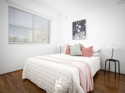 1 / 2 Mons Avenue, West Ryde