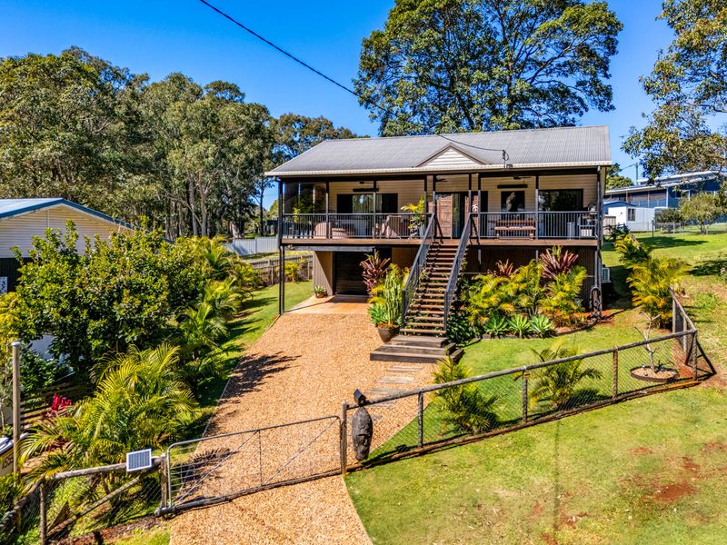 4 Autumn Court, Russell Island