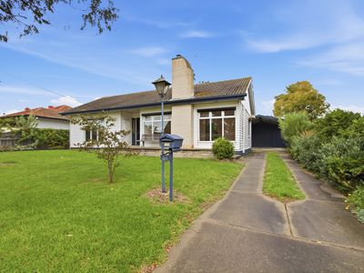 24 Turnbull Street, Sale