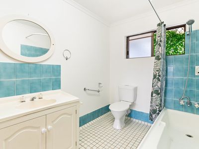 85 Cassowary Street, Freshwater