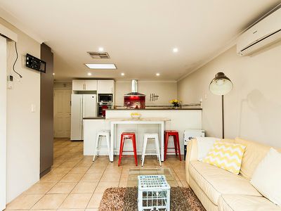 11 / 9 Juniper Place, Ballajura