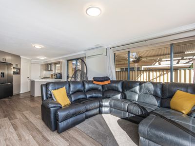 37 Bopeechee Way, Port Kennedy