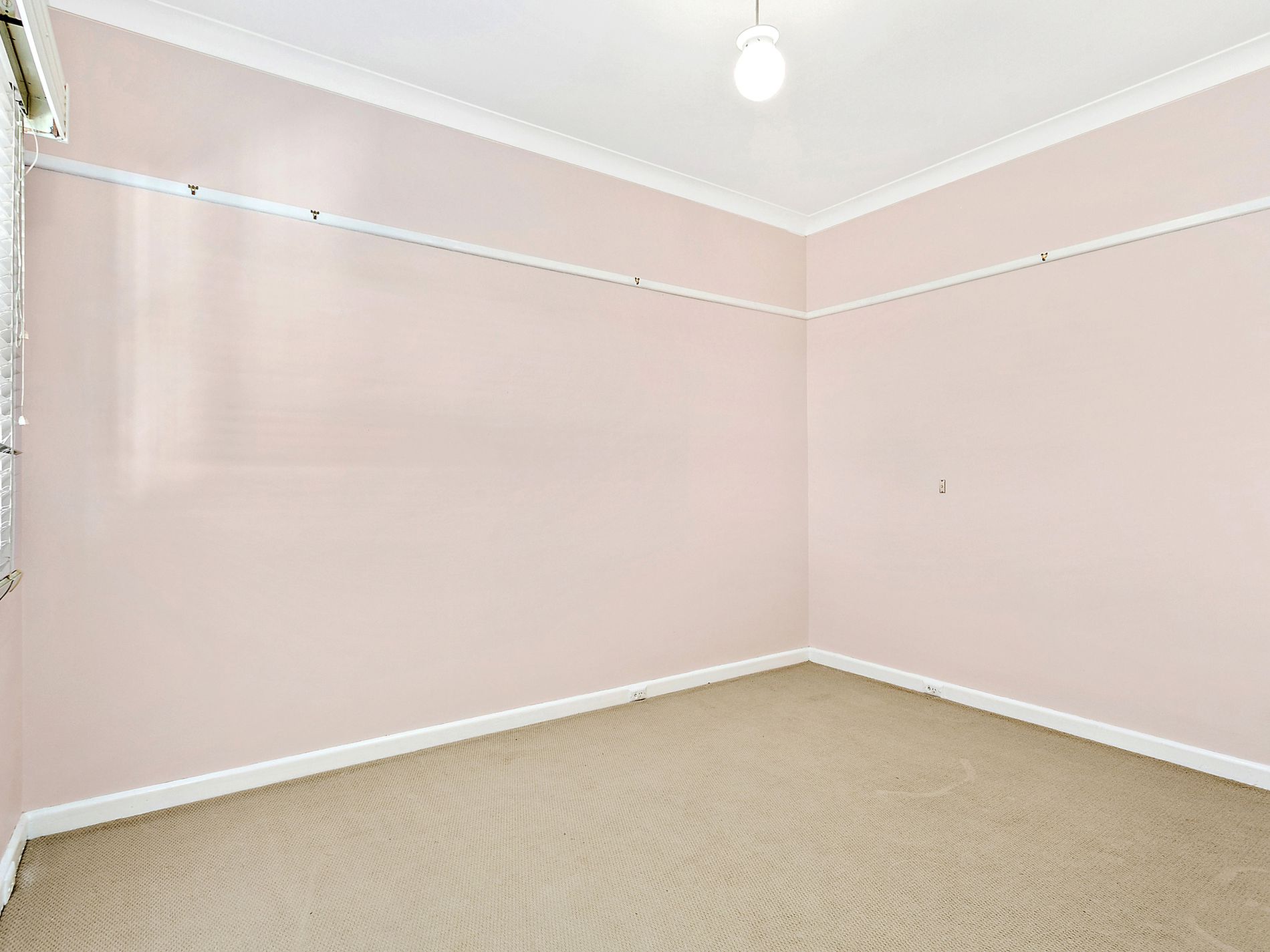 15 Jones Avenue, Primbee