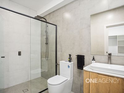 2 / 11 Hilltop Avenue, Lake Heights