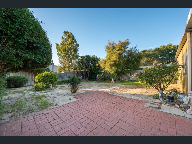 5 Grasmere Place, Kelmscott