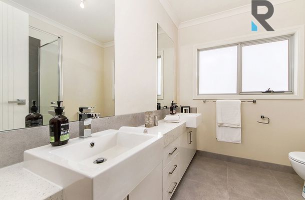 133 Horizon Boulevard, Greenvale