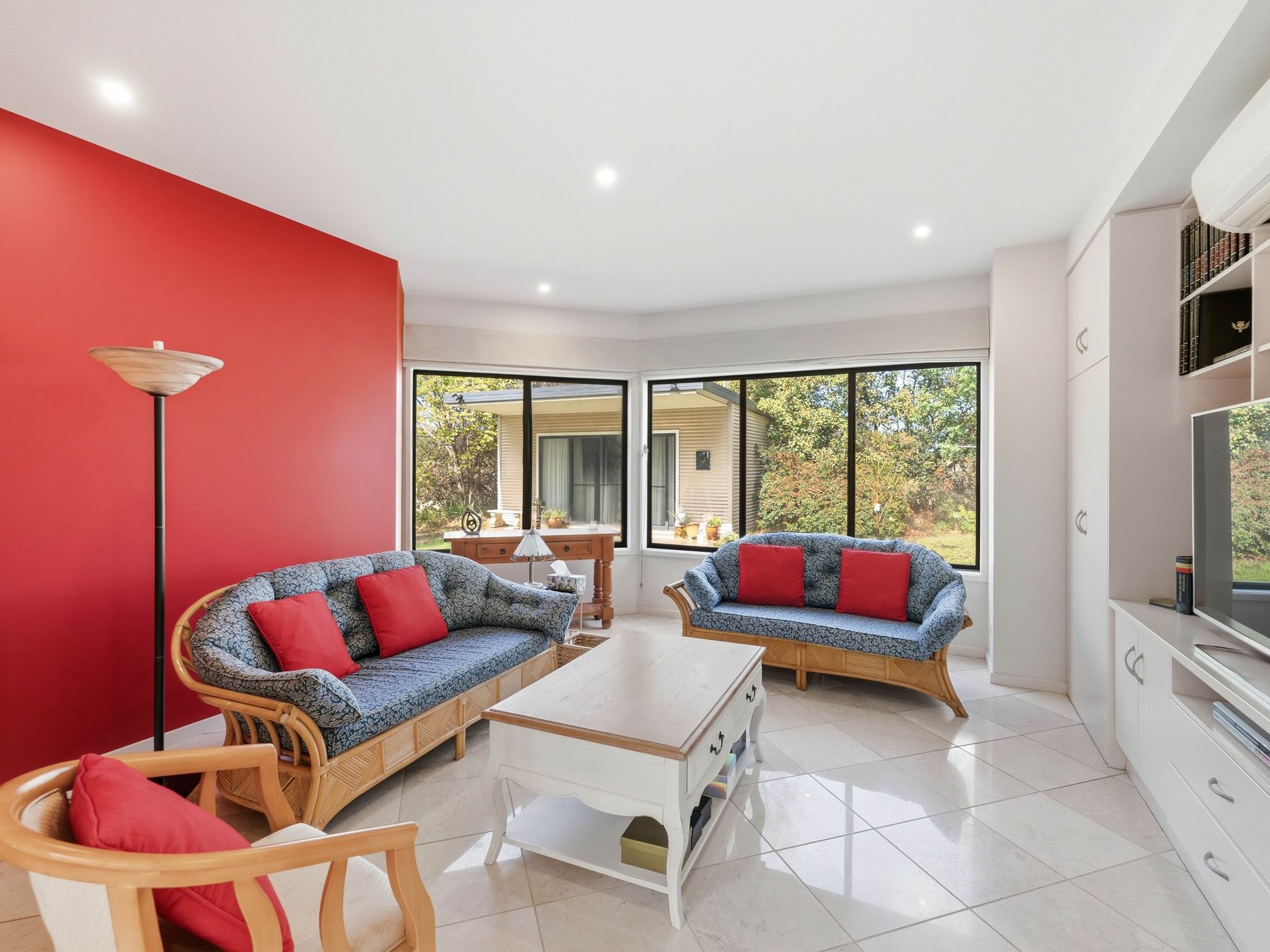 16 Bella Vista Drive, Lake Wyangan