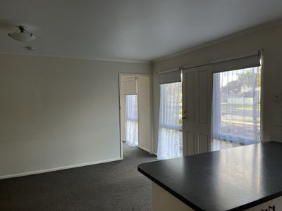1 / 28-30 Helms Street, Newcomb