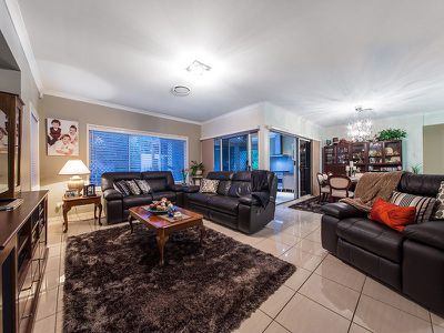 21 Brush Box Pl, Wakerley