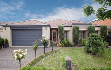6 Sunhill Court, Beaconsfield