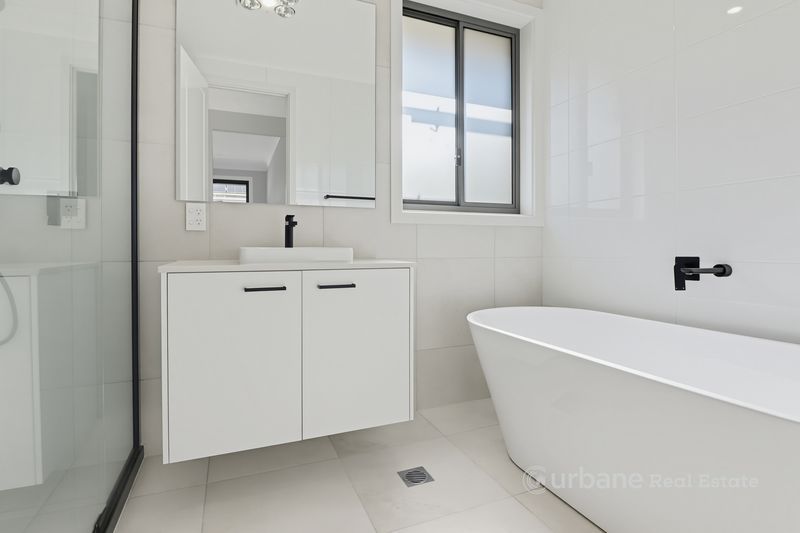 104 Gulgong Crescent, Rouse Hill
