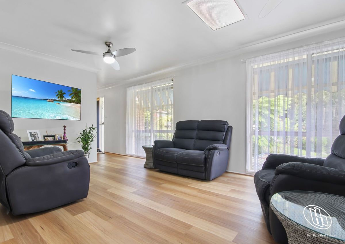 42 Mummaga Lake Drive, Dalmeny