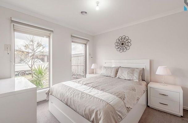 1 Silverwood Drive, Greenvale