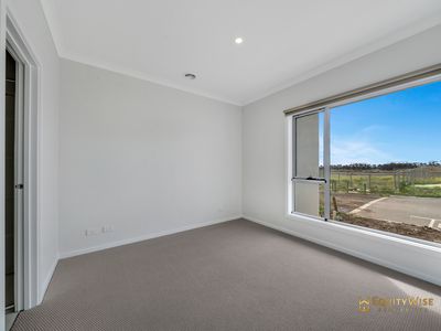 81 Cosmopolitan Drive, Wyndham Vale