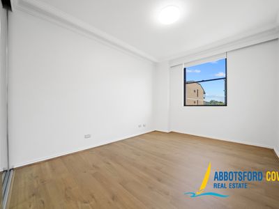 219 / 4 Bechert Road, Chiswick