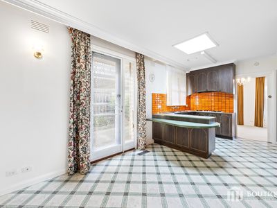 8 Creswick Street, Glen Waverley