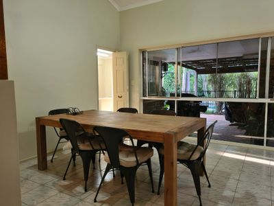 9 Essex Close, Springwood