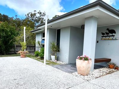 8 Agathis Place, Noosaville